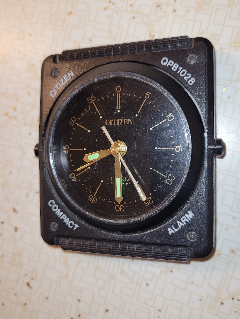 Vintage Citizen Compact Alarm QPB1028 Black Clock.
